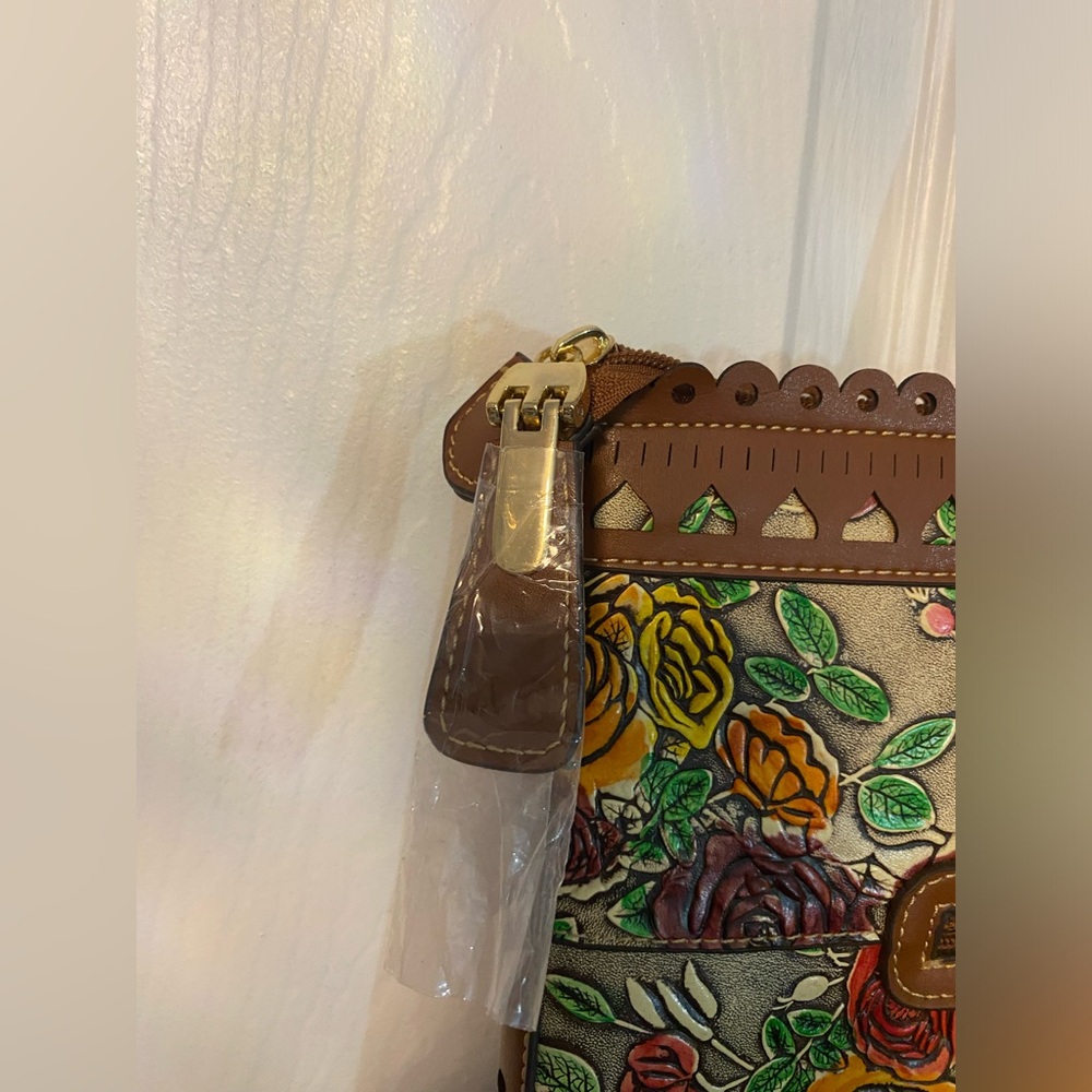 Rose Floral Embossed Leather Tote/Purse with Brown Leather Trim - Picture 8 of 16